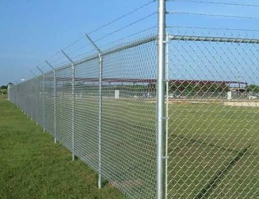 Home Tech Truss Fencing Service Image